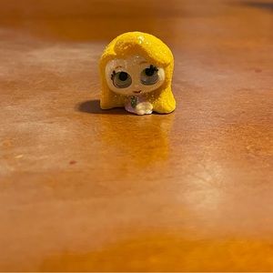 Doorables series 2 young rapunzel